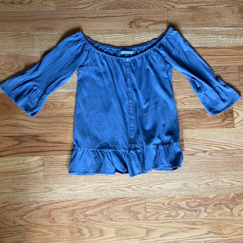 Abercrombie off the shoulder shirt
